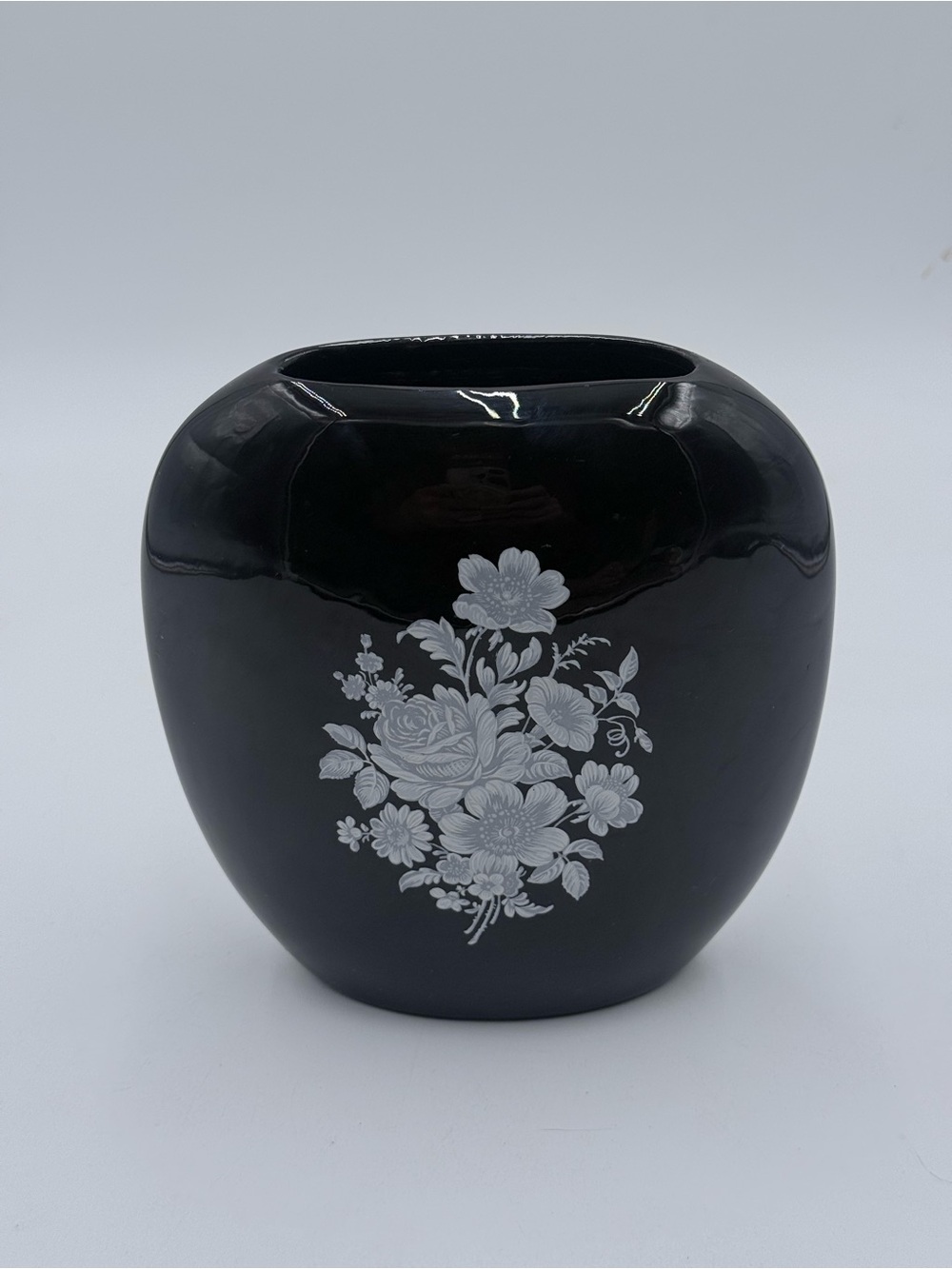 Vintage Ebony Ceramic Japanese Floral Design Bud Vase 7”